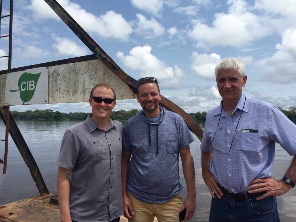 Myself, architect Alex (German), and engineer Wahl (Sth African). Together with the Samoutous we are a multicultural extravaganza :)
